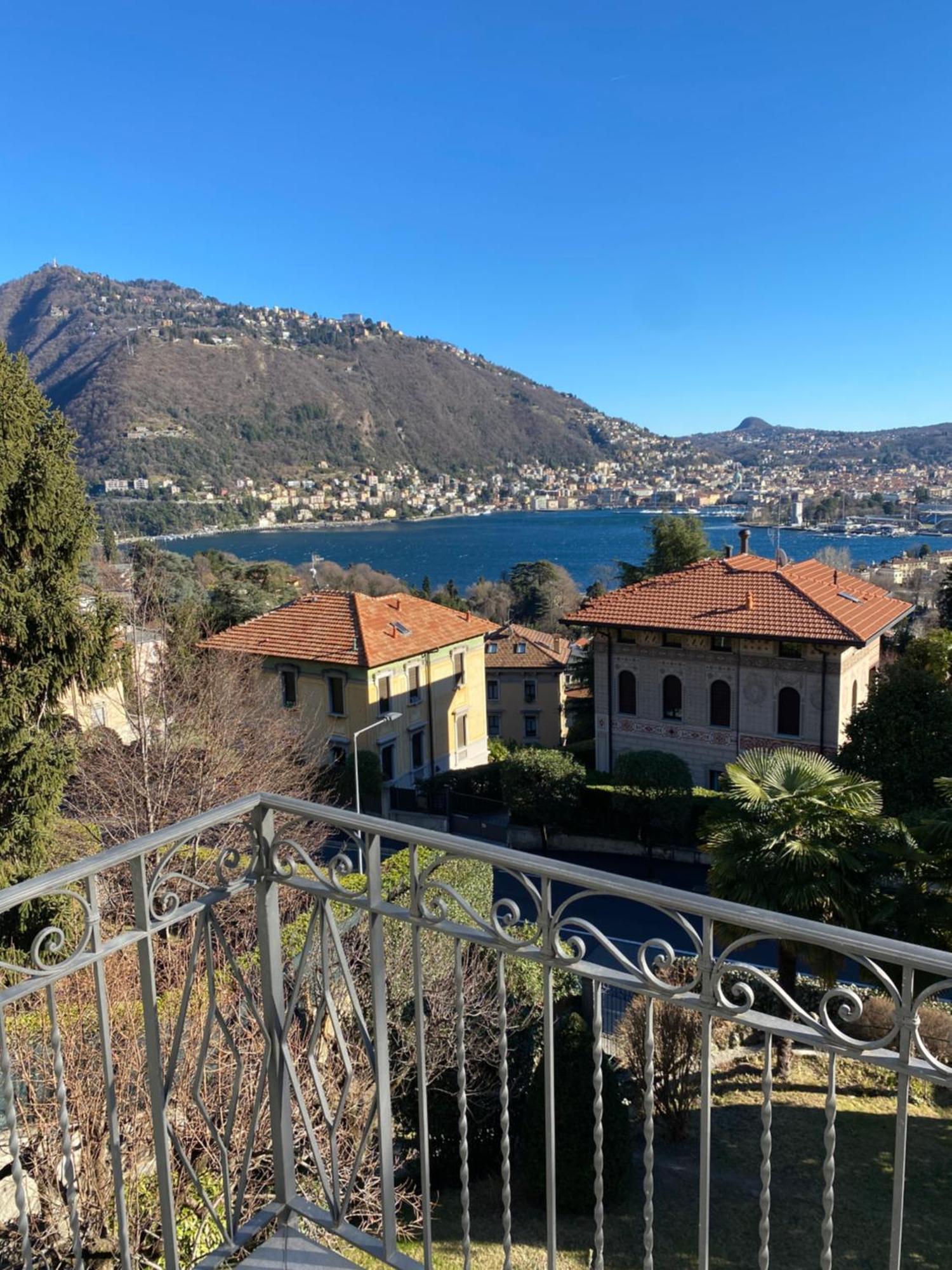 Lora Apartment, Free Private Parking Como